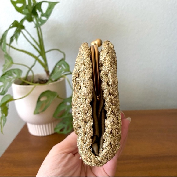 ♦️SOLD♦️ Stella McCartney Minaudière Wheat Gold Tan Crochet Kiss-Lock Clutch - Picture 8 of 17